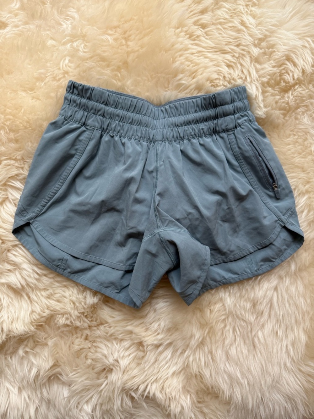 Lululemon Track That Shorts Size 6